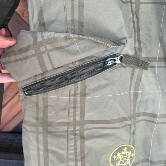 Women’s Burton Plaid Snowboard Jacket Size Small - Picture 16 of 16